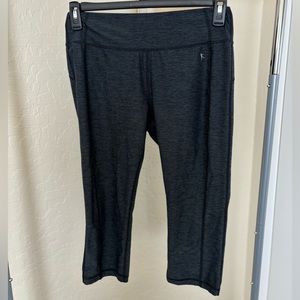 Danskin Gray Capri Leggings